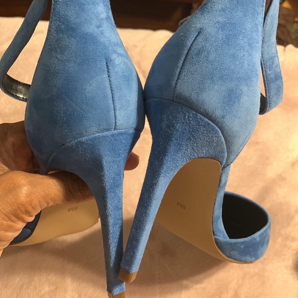 ๐NWOT Calvin Klein Womens Suede Ankle Strap Heels - Picture 13 of 14